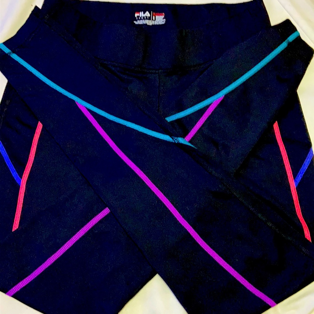 Fila workout leggings size small.